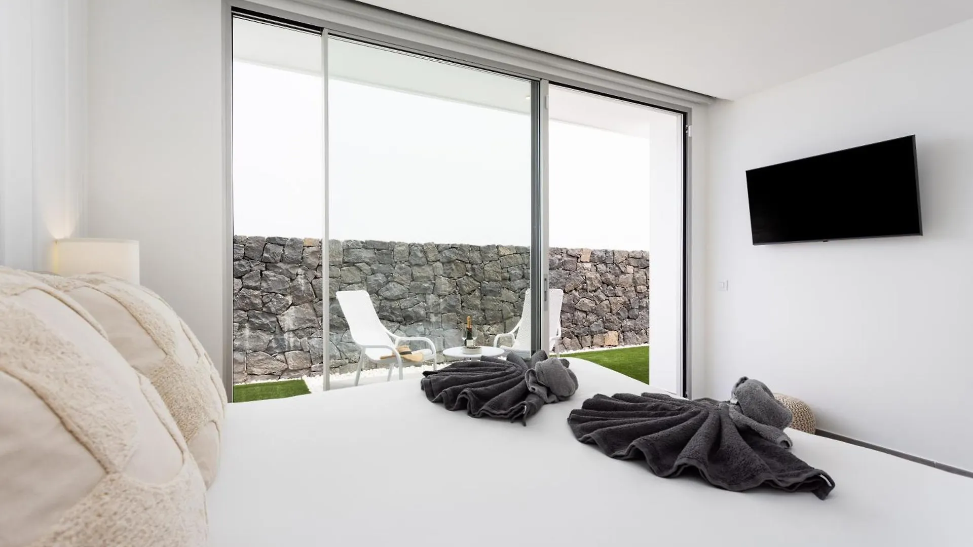 Sybaris Villa 09 By Smart Holiday Costa Adeje  Spain
