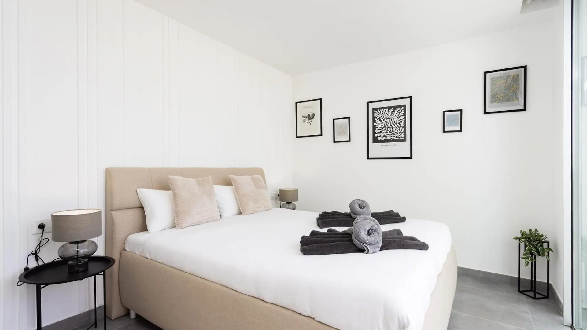 Sybaris Villa 09 By Smart Holiday 阿德耶