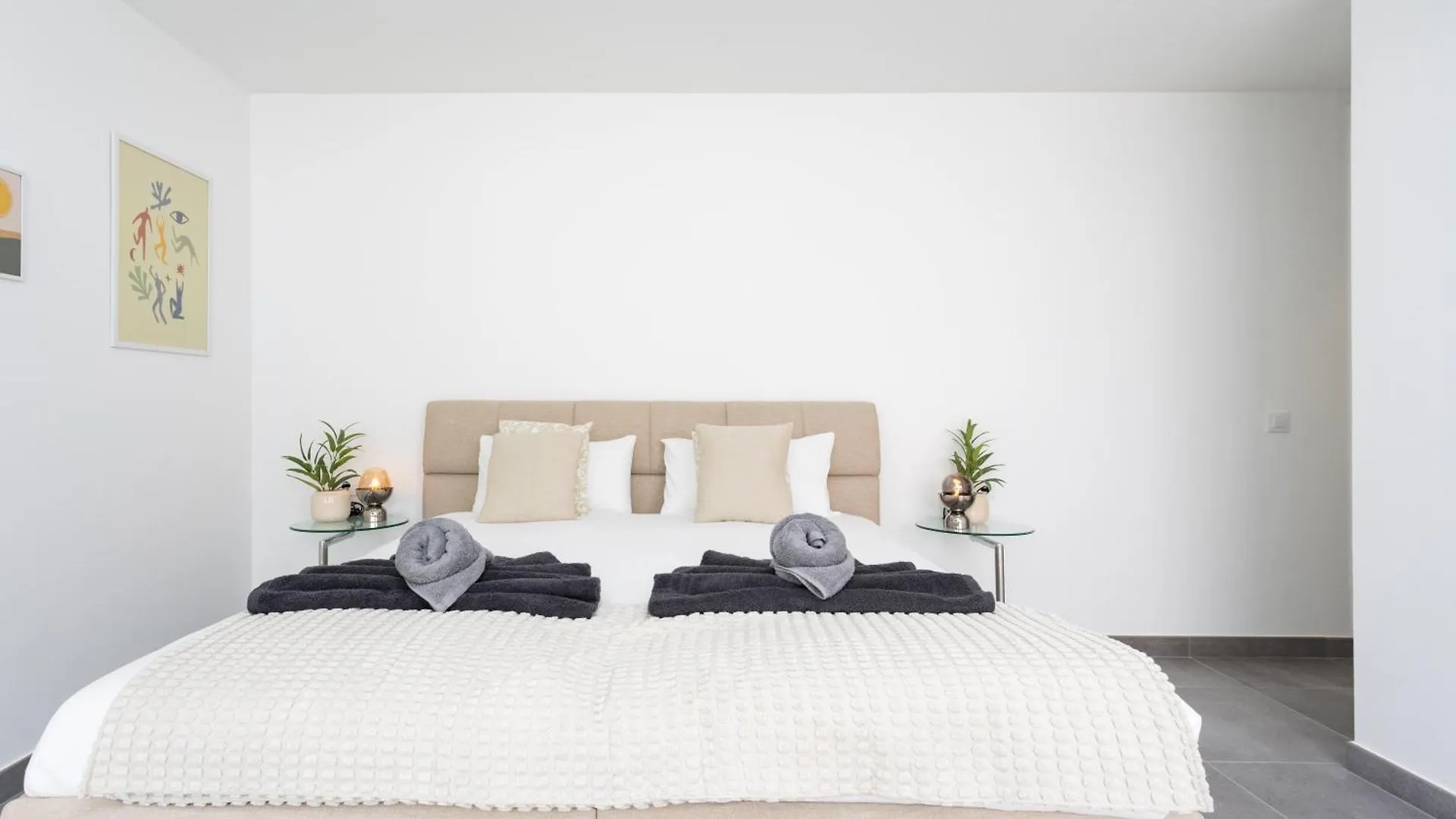 Sybaris Villa 09 By Smart Holiday Costa Adeje  Spain